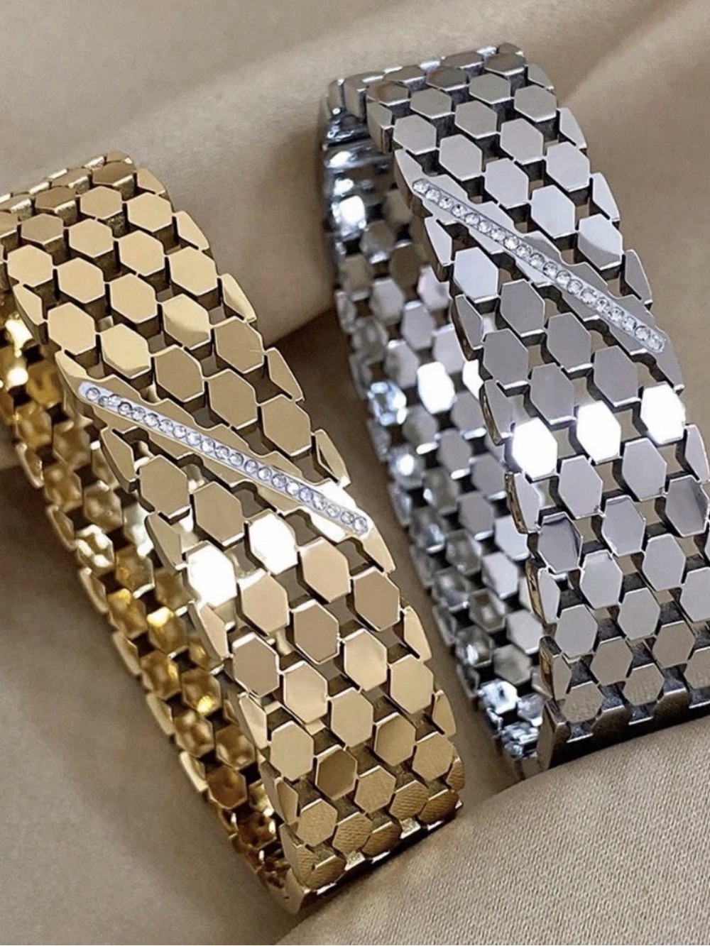 Elegant Hex-Link Crystal Accent Bracelet - Gold and Silver